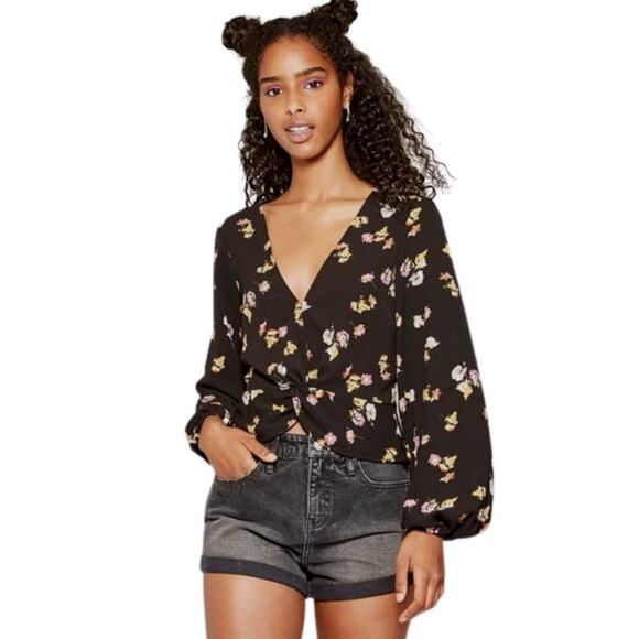wild fable Tops - Wild Fable Black Floral Twist Front Long Sleeve Crop Top Romantic NWT Me…